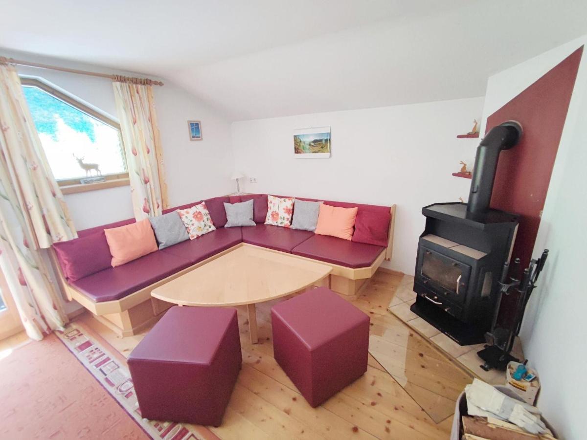 Pretty Holiday Home In Mayerhofen With Balcony ไมย์อาโฮเฟิน ภายนอก รูปภาพ