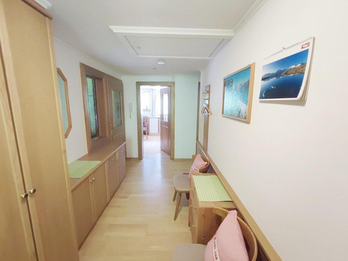 Pretty Holiday Home In Mayerhofen With Balcony ไมย์อาโฮเฟิน ภายนอก รูปภาพ