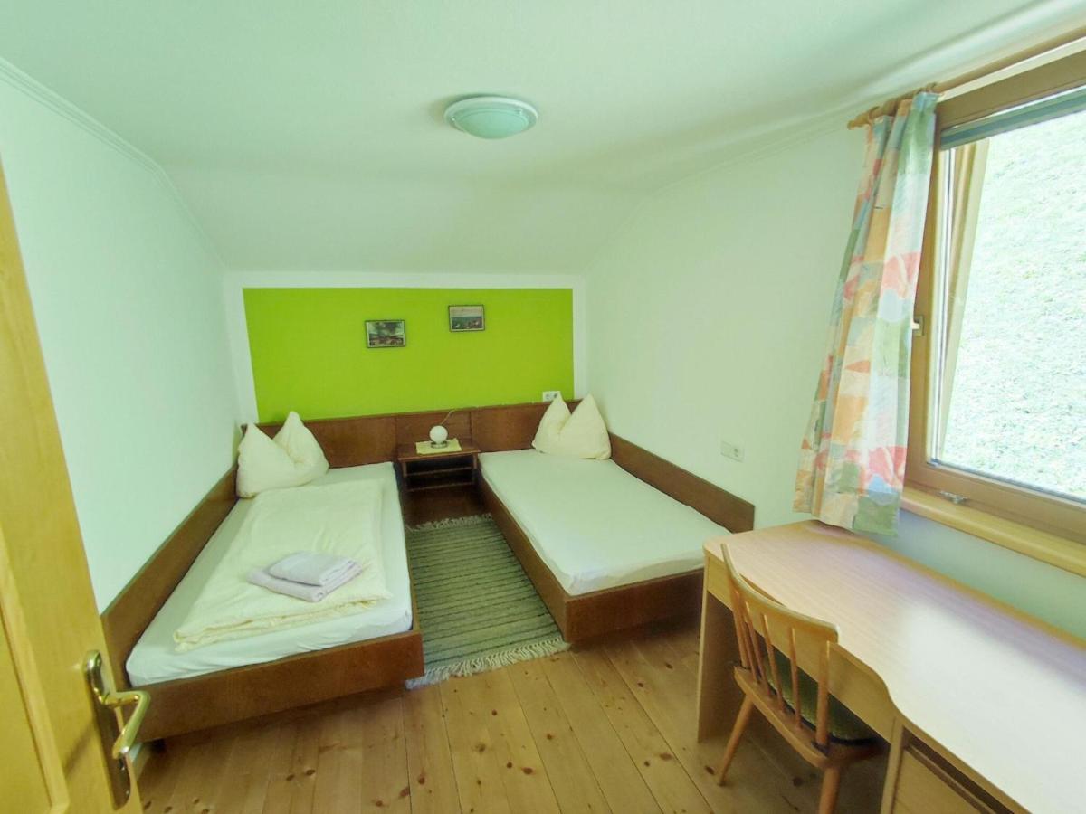 Pretty Holiday Home In Mayerhofen With Balcony ไมย์อาโฮเฟิน ภายนอก รูปภาพ